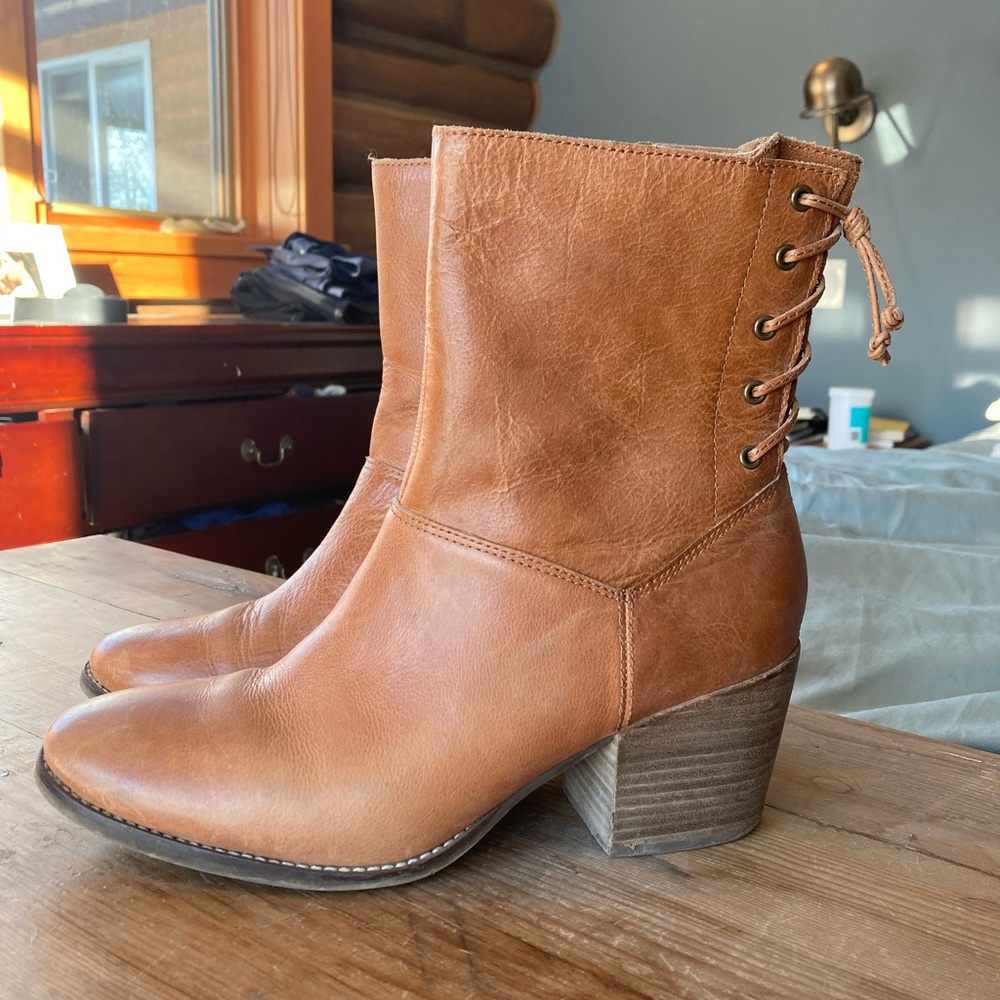 Latigo brand leather stacked heel boots